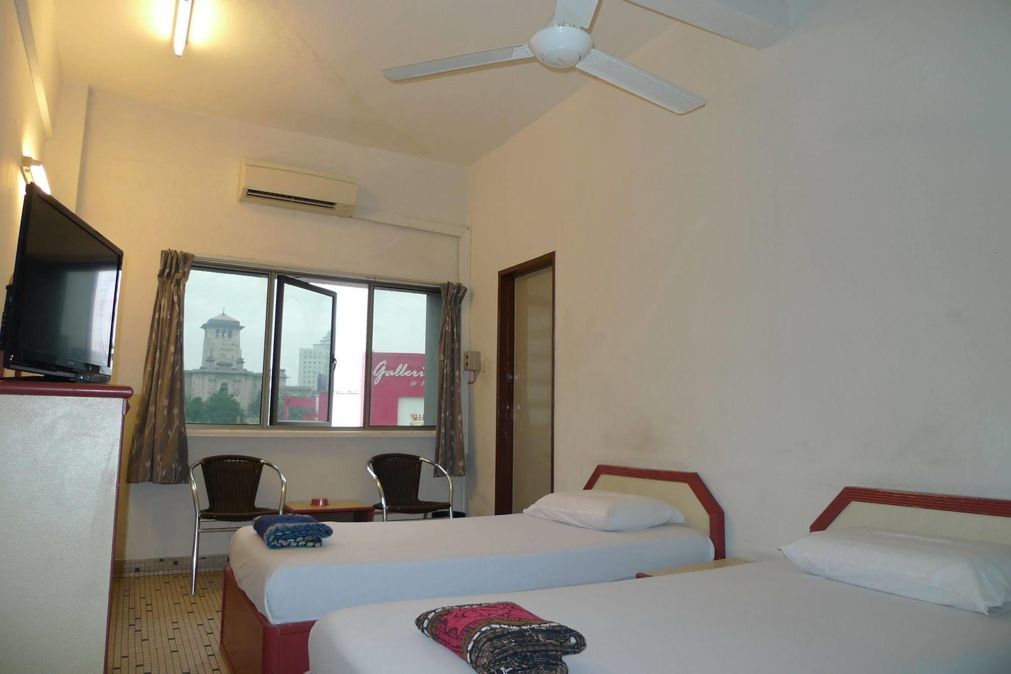 Hotel J.B. Johor Bahru Eksteriør bilde